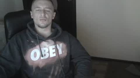 lev1ngston online show from 02/01/25, 10:48