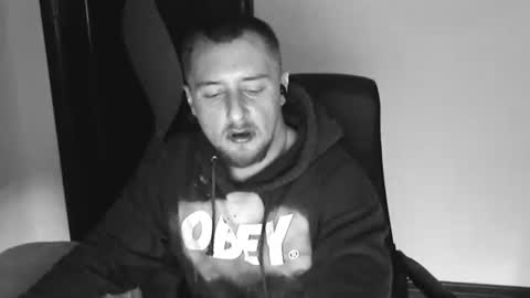 lev1ngston online show from 10/27/25, 10:47