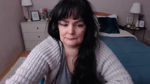 Mary online show from 01/13/26, 01:16