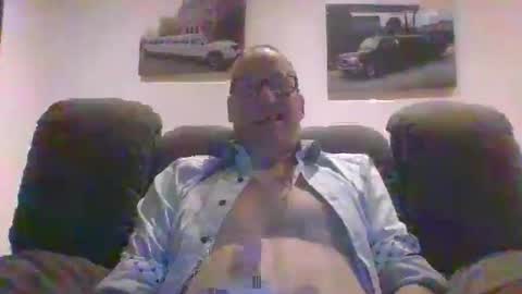 Snapshot of levensgenieters2 chatting on 11/23/25, 08:30 levensgenieters2 online show from 11/23/25, 08:30