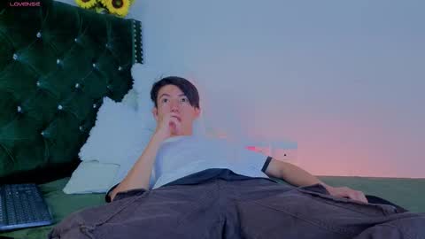 Levi  online show from 03/16/26, 02:32