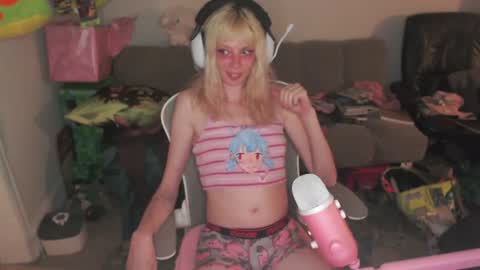 Snapshot of lewdy_booty chatting on 06/13/26, 03:59 lewdy booty online show from 06/13/26, 03:59