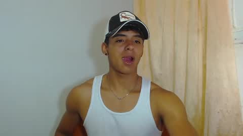 i  am lewis ly EDUARDO MEMDOZA15 online show from 04/10/26, 02:00