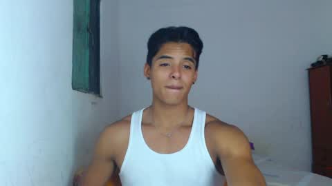 i  am lewis ly EDUARDO MEMDOZA15 online show from 05/26/26, 07:43