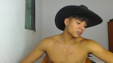 i  am lewis ly EDUARDO MEMDOZA15 online show from 06/04/26, 11:11