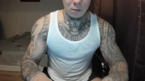 Snapshot of lewis_muscleee chatting on 11/28/25, 08:00 blablablack online show from 11/28/25, 08:00