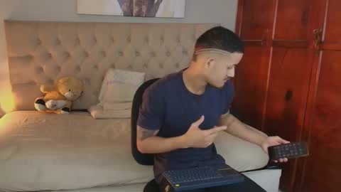 lewis online show from 03/08/26, 03:05