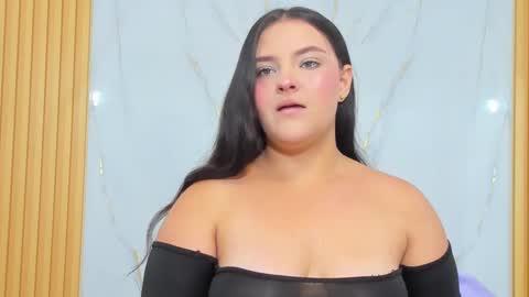 Lexa  online show from 10/25/25, 11:07