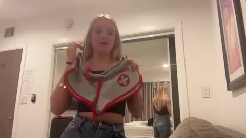 lexisRose online show from 12/09/24, 12:45