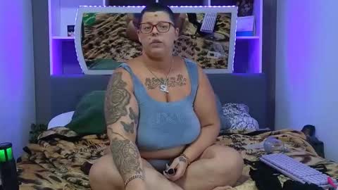 Lexi und Lex online show from 10/14/25, 06:03