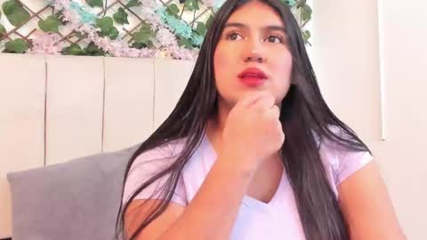 Gabrielle online show from 12/21/25, 10:55