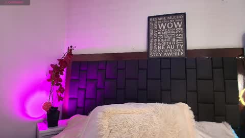 Lexi Howard  online show from 12/15/25, 02:16