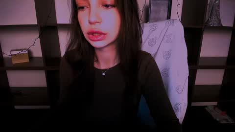 Alexia online show from 12/20/24, 01:11