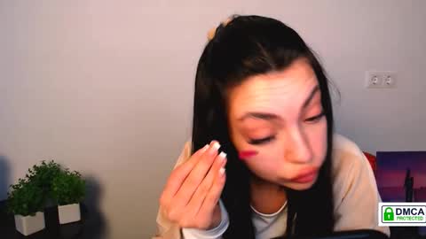 Alexia online show from 09/19/25, 06:04