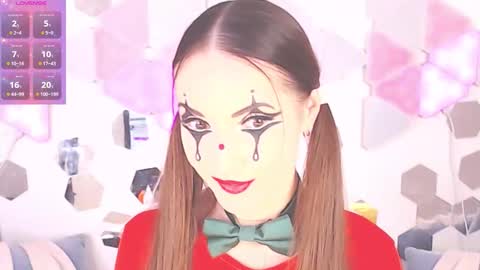 Alexia online show from 10/15/25, 07:36