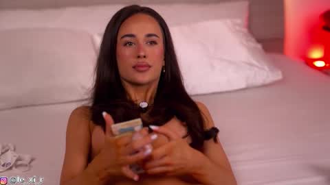 Lexi Reed online show from 09/15/25, 01:11