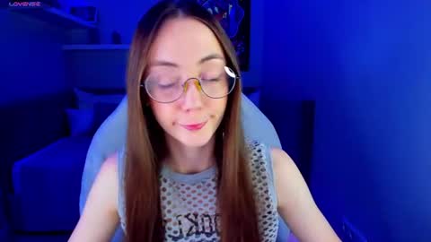 Snapshot of lexi_split chatting on 06/23/26, 01:58 Lexi GTM2 MonWedThurSatSun 1000am-400pm online show from 06/23/26, 01:58
