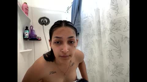 lexiaguirre4 online show from 02/28/25, 08:39
