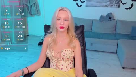 Snapshot of lexieblonde chatting on 10/22/25, 05:56 lexieblonde online show from 10/22/25, 05:56