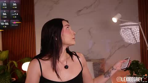 Lexie  online show from 06/04/26, 11:38