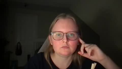 lexie online show from 01/21/25, 01:50