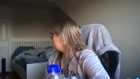 lexie online show from 03/07/25, 11:05