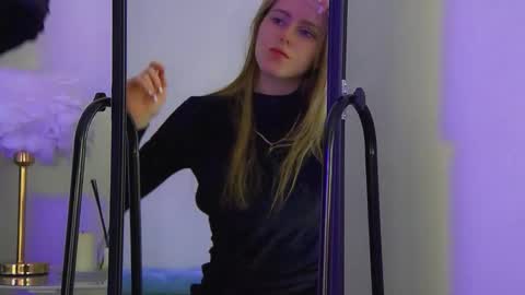 Snapshot of lexireadway chatting on 09/10/25, 06:24 Lexi online show from 09/10/25, 06:24