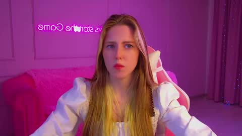 Snapshot of lexireadway chatting on 09/18/25, 06:26 Lexi online show from 09/18/25, 06:26