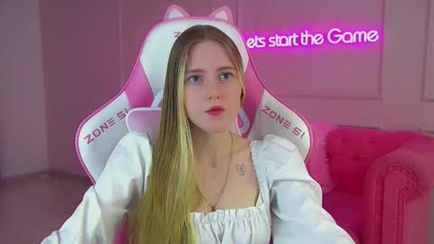 Lexi online show from 11/18/25, 06:18