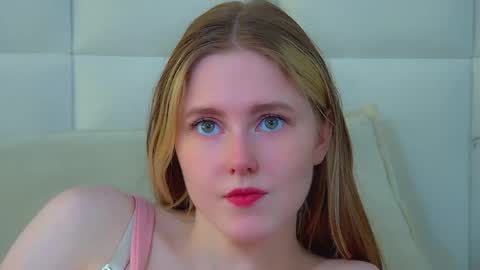 Snapshot of lexireadway chatting on 06/03/26, 11:02 Lexi online show from 06/03/26, 11:02