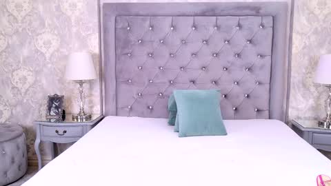 Lexi Riley online show from 10/01/25, 05:46