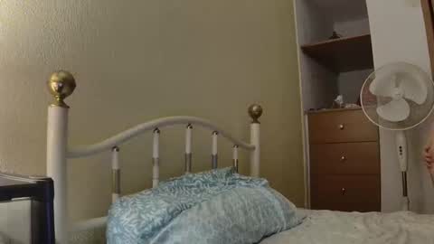 Snapshot of lexisippin chatting on 10/26/25, 08:15 Jaquiebabe online show from 10/26/25, 08:15