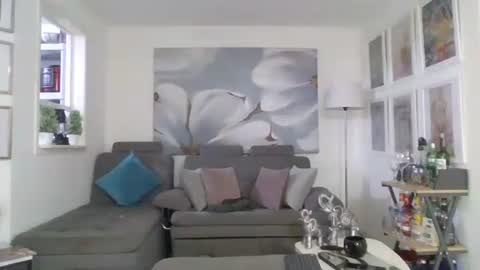 Snapshot of lexxandbuster chatting on 10/28/25, 06:43 LEXX  BUSTER online show from 10/28/25, 06:43