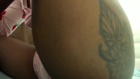 Snapshot of lexxi_ross chatting on 09/20/25, 01:17 LEXXI online show from 09/20/25, 01:17