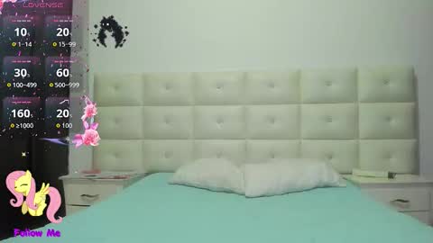 Snapshot of lexxi_ross chatting on 10/04/25, 06:17 LEXXI online show from 10/04/25, 06:17