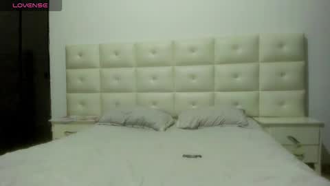 Snapshot of lexxi_ross chatting on 11/21/25, 08:40 LEXXI online show from 11/21/25, 08:40