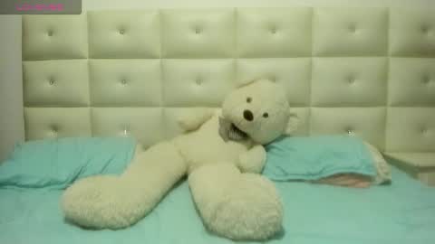 Snapshot of lexxi_ross chatting on 11/26/25, 06:09 LEXXI online show from 11/26/25, 06:09