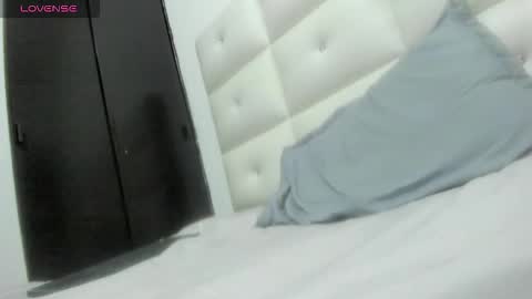 Snapshot of lexxi_ross chatting on 12/04/25, 10:51 LEXXI online show from 12/04/25, 10:51