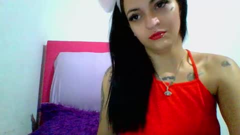 Snapshot of lexxie_weed chatting on 12/17/25, 02:17 Lexxie online show from 12/17/25, 02:17