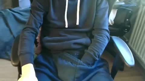 Snapshot of lexxorhard chatting on 01/12/25, 09:51 LexxorHard online show from 01/12/25, 09:51