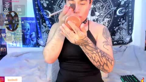 LEXXY online show from 10/19/25, 02:07