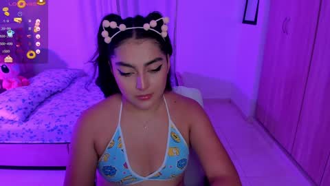 Snapshot of lexy_gomez chatting on 12/17/24, 02:12 LEXY online show from 12/17/24, 02:12