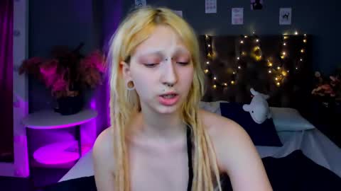 Lexy online show from 02/24/25, 01:31