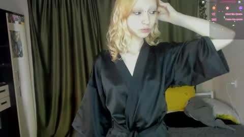Snapshot of lexy_woorhez chatting on 05/27/26, 11:18 Lexy online show from 05/27/26, 11:18