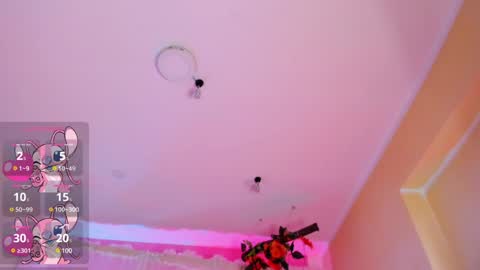 Snapshot of leyla_collins chatting on 12/04/24, 09:07 online show from 12/04/24, 09:07