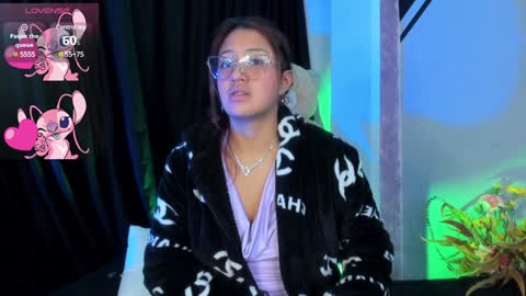 Snapshot of leyla_collins chatting on 01/10/25, 05:26 online show from 01/10/25, 05:26