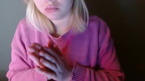 Leyla online show from 02/19/26, 07:04