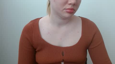 Leyla online show from 06/04/26, 06:19