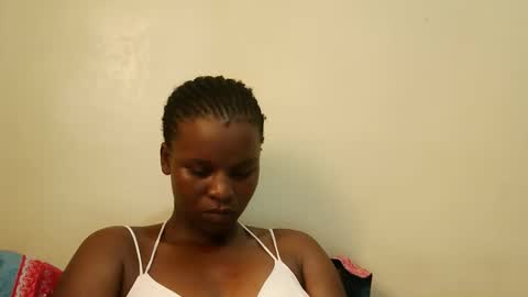 leylacuty13 online show from 04/05/26, 10:01