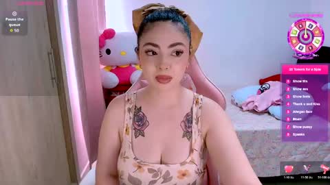 Snapshot of leylasloane chatting on 04/08/26, 02:50 Leyla online show from 04/08/26, 02:50